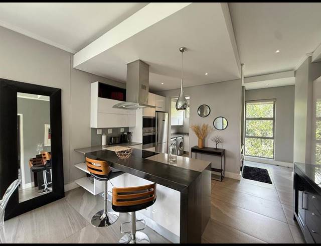 2 BEDROOM APARTMENT FOR SALE IN HYDE PARK